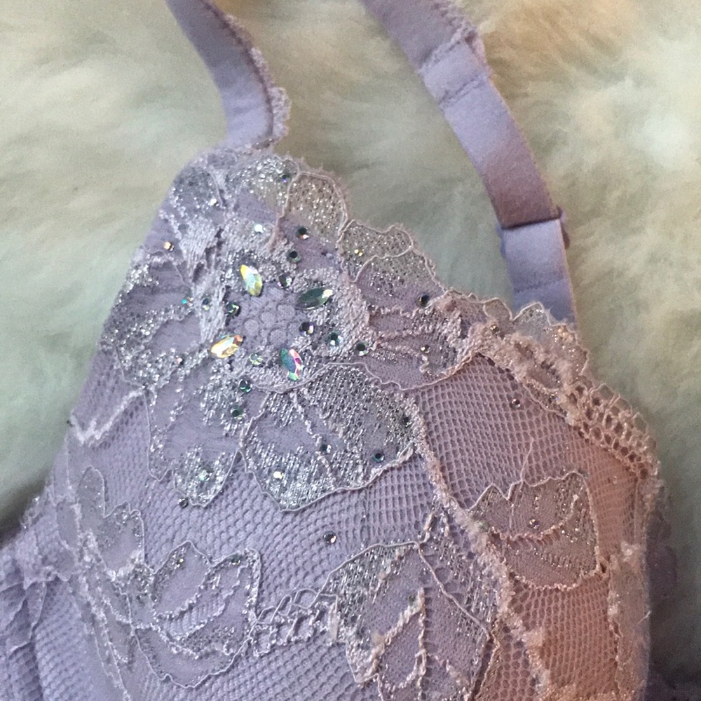 Bra - Picture 2 of 5